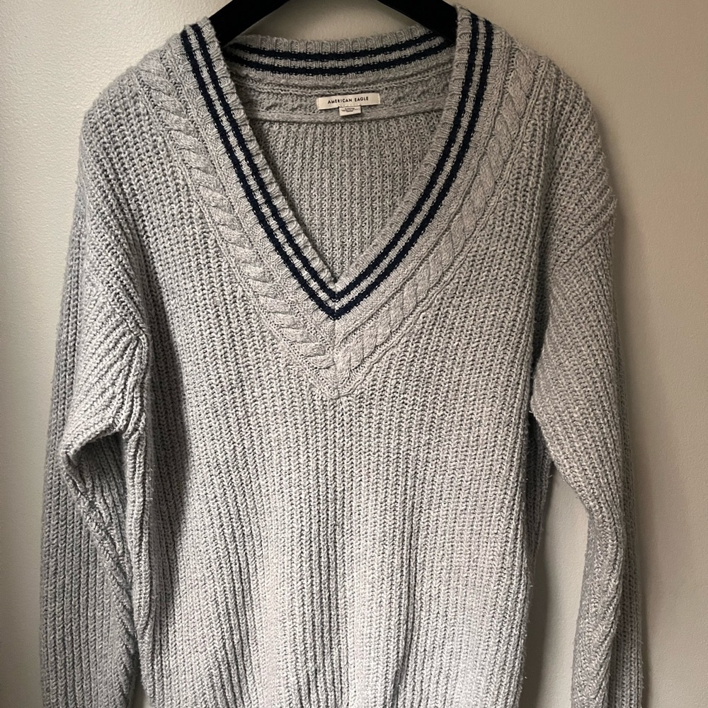 American Eagle Grey Knit Sweater